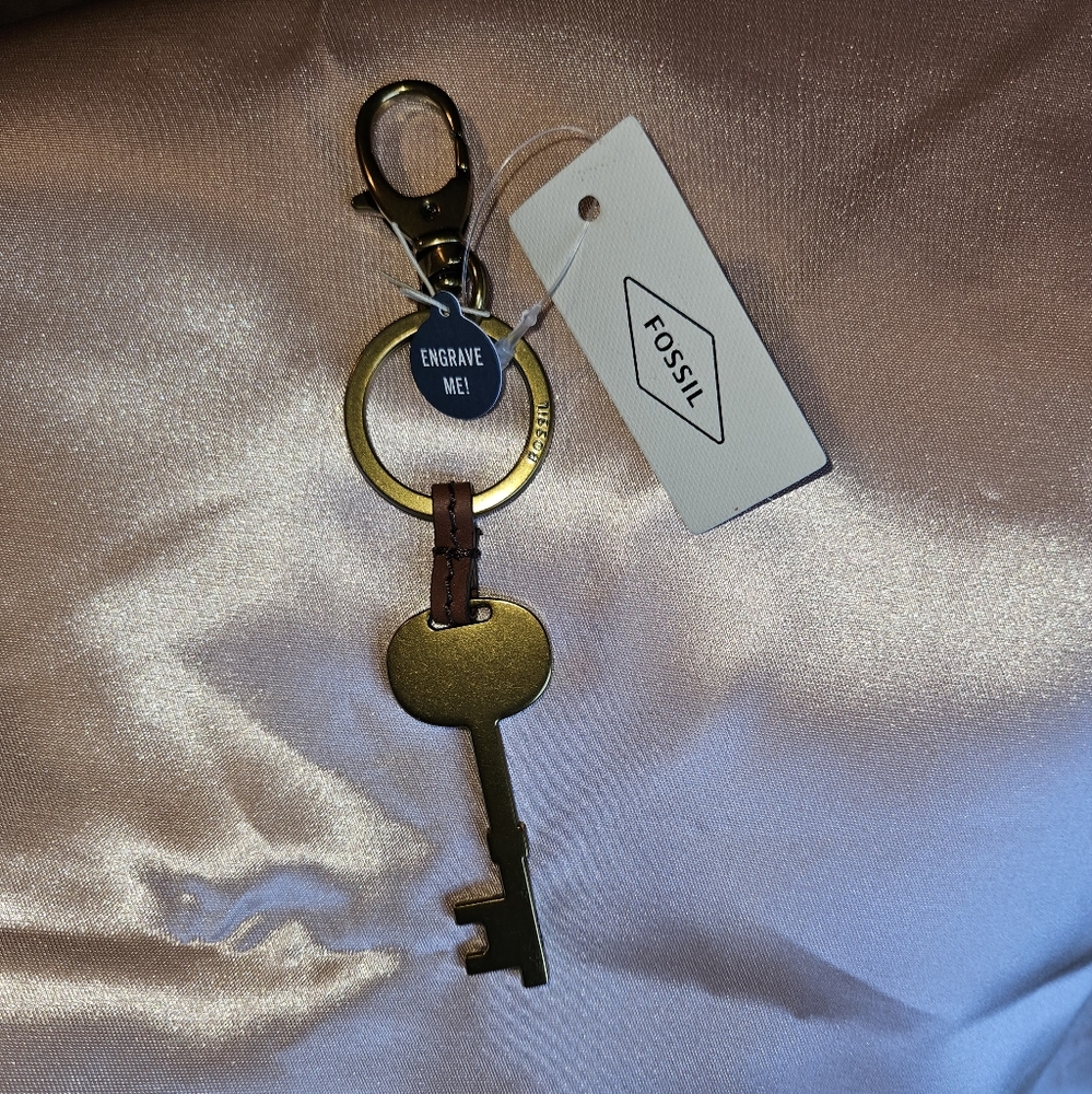 Fossil KeyChain / Purse Accessory NWT - Picture 3 of 10